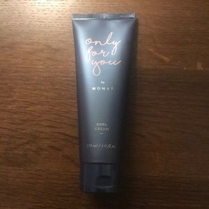 Monat Curl Cream